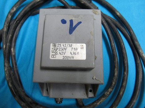 VERKAUFT - Einphasentrafo 200VA 29.42/38